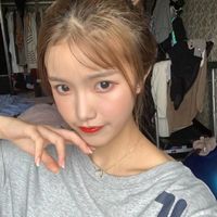 黑白帅气女微信头像图片(6)
