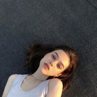 戴帽子的欧美女生头像(8)