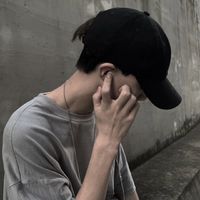 微信头像男生雨中为女生遮雨(5)