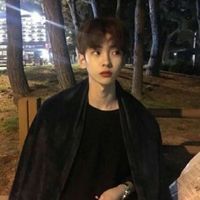 粉色男生抽烟头像(6)