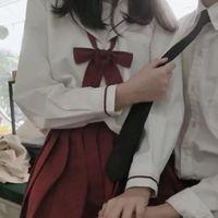 情侣头像女生在背后抱着男生(9)