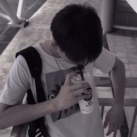 玩电脑男生头像(15)