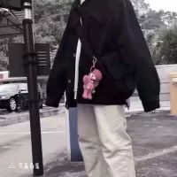 男生西装点烟头像(9)