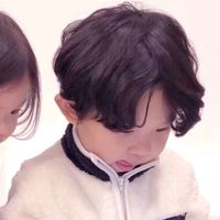 qq情侣头像巧克力两张