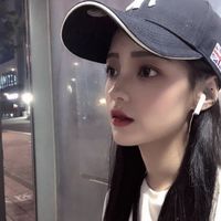 白色短发图片女生头像(8)