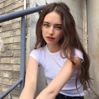 女生捂脸头像国外(4)