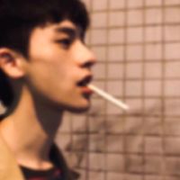 穿绿色衣服的男生头像图片大全图片大全(9)