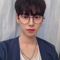 12岁自拍图片男生头像