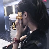 操场女生背影图片唯美图片女生头像(20)