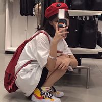 长发及腰女生头像背影(5)