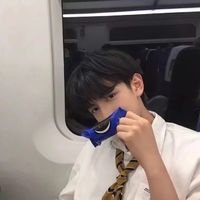 qq男生失恋头像带烟(5)
