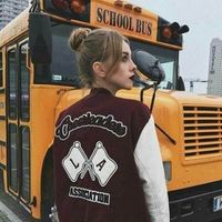 欧美女生吐烟头像(13)