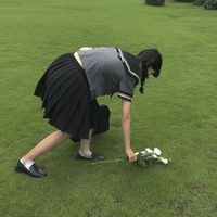 穿校服的q版女生头像(6)