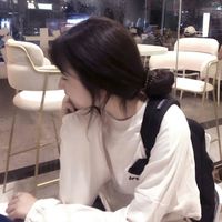 微信女生抽烟头像女生头像(9)