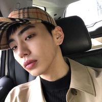 红色毛衣欧美男生头像(20)