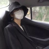 蓝色背景穿白色衣服的男生头像(9)