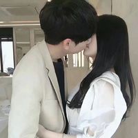 莱昂纳多年輕情侣头像(6)