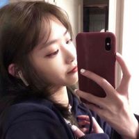 带贝雷帽的女生头像(12)