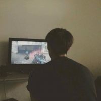 霸气男生头像黑白抽烟(18)