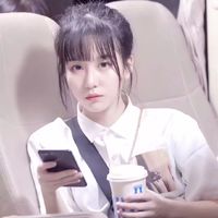 女生头像眨眼睛图片(15)