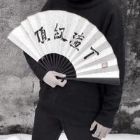 男生摸狗狗的头像(16)