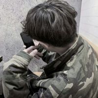 帅气男生插画头像(20)