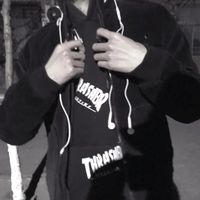 好看的男生全身照头像(6)