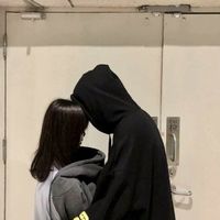 情侣头像亲吻男抱女(10)