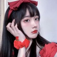 抱猫的女生头像图片(2)