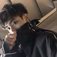 2018最独一无二男生帅气头像(17)