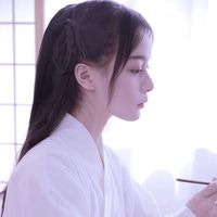 二次元女生图片清新头像(15)