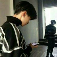qq头像最新版个性网男生背影(17)