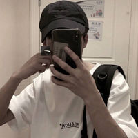 穿全黑的男生头像图片(11)