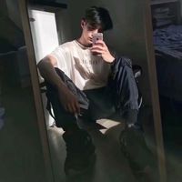 恐怖红眼睛男生头像(16)