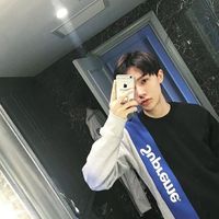 带红色数字1男生头像图片(15)