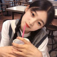 女生头像白色系卫衣(5)