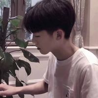 qq头像男生伤感冷酷帅背影(8)