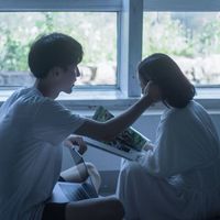 素描情侣头像图片背影(11)
