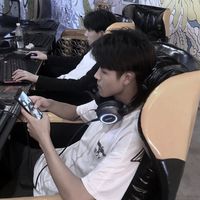 帅初中男生头像(19)