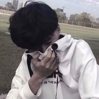 唯美伤感男生侧脸头像图片