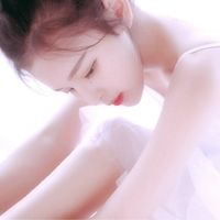 黑色成熟头像女生头像(19)