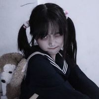 手拿白花女生头像(2)