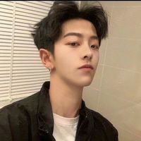 笑得很好看的男生头像(12)