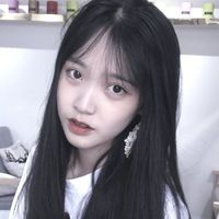 用恐怖头像做微信头像的女孩(2)