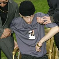 qq头像男生唯美白色(10)
