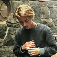 帅气白衣男生qq头像图片大全(17)