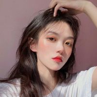 女生低头笑的头像图片(7)