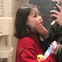 男生守护女生情侣的头像人物(6)