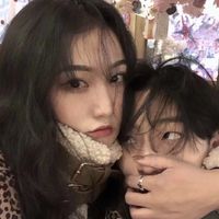 接吻动图情侣头像(2)