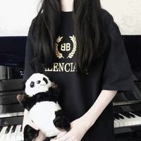 带网络的图片头像女生背影图片(16)